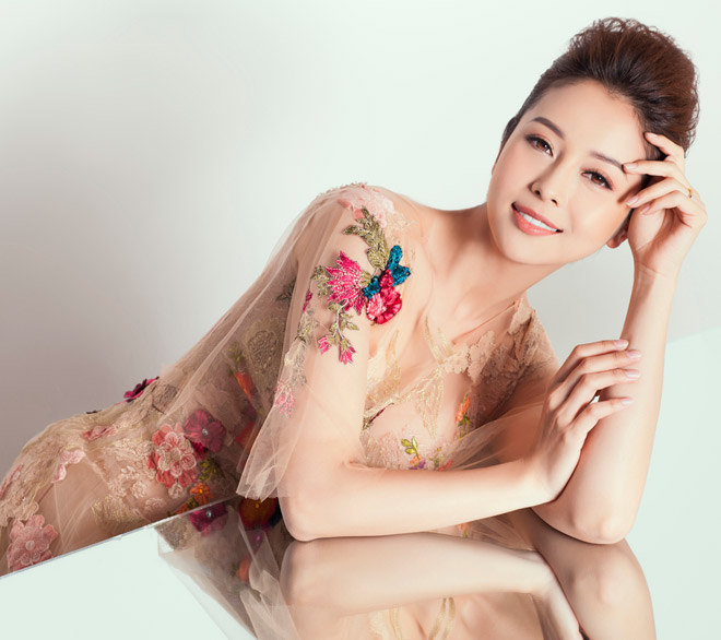 8 bí mật sau gương mặt đẹp hút hồn của hoa hậu Jennifer Phạm - 4